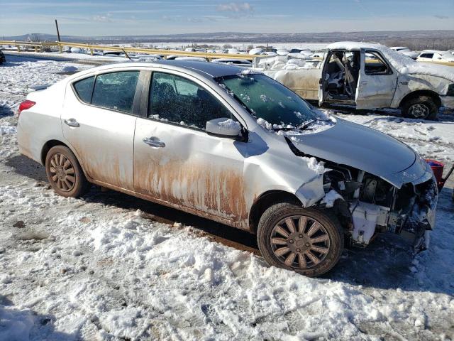 3N1CN7AP5KL838858 - 2019 NISSAN VERSA S SILVER photo 4