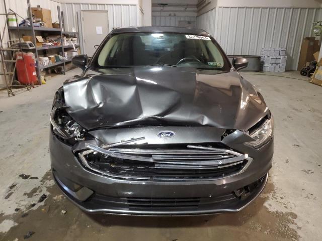 3FA6P0H73HR155621 - 2017 FORD FUSION SE GRAY photo 5