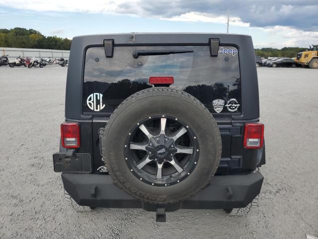 1C4BJWEG6EL262237 - 2014 JEEP WRANGLER U SAHARA 黑色 照片 6