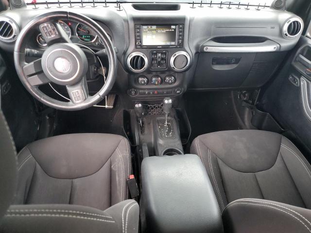 1C4BJWEG6EL262237 - 2014 JEEP WRANGLER U SAHARA 黑色 照片 8