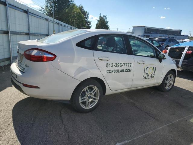 3FADP4BJ8JM136102 - 2019 FORD FIESTA SE Blanc photo 3