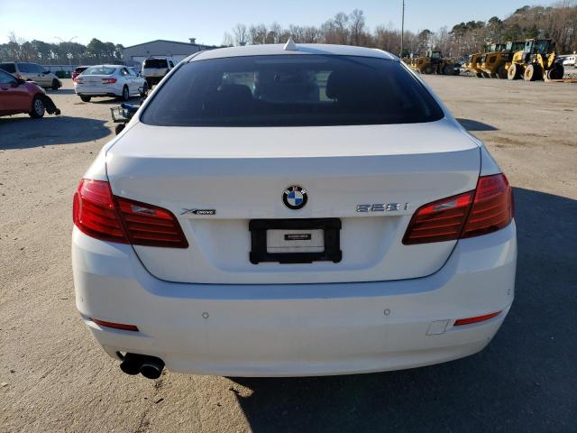 WBA5A7C58FD627451 - 2015 BMW 528 XI WHITE photo 6