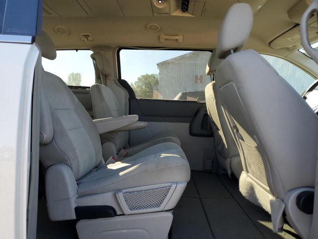 2A4RR5D11AR150164 - 2010 CHRYSLER TOWN & COU TOURING WHITE photo 11