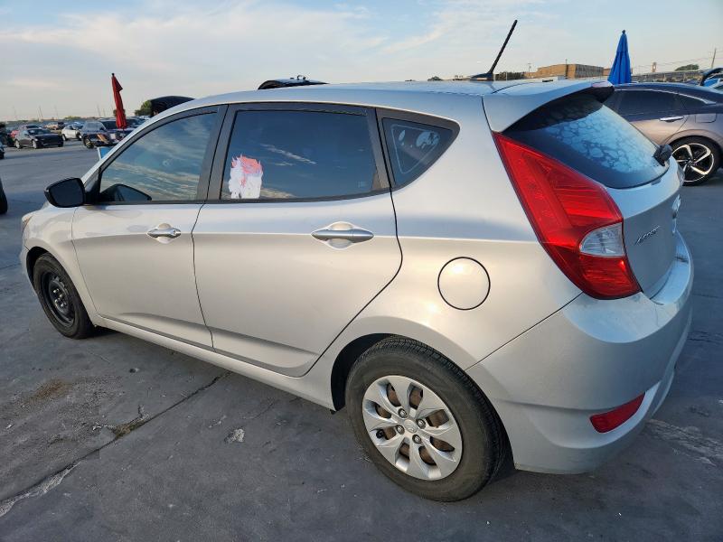 KMHCT5AE0GU237579 - 2016 HYUNDAI ACCENT SE SILVER photo 2