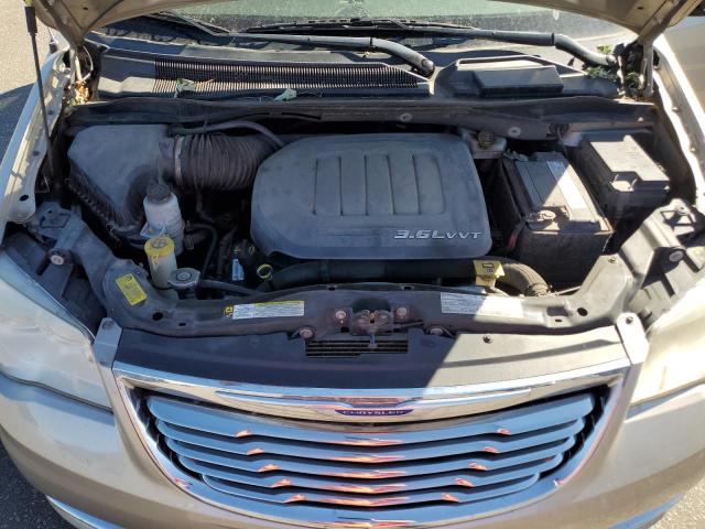 2C4RC1BG8DR711293 - 2013 CHRYSLER TOWN & COU TOURING Бежевый фото 12