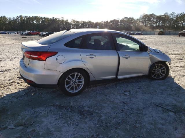 1FADP3F27JL298771 - 2018 FORD FOCUS SE SILVER photo 3