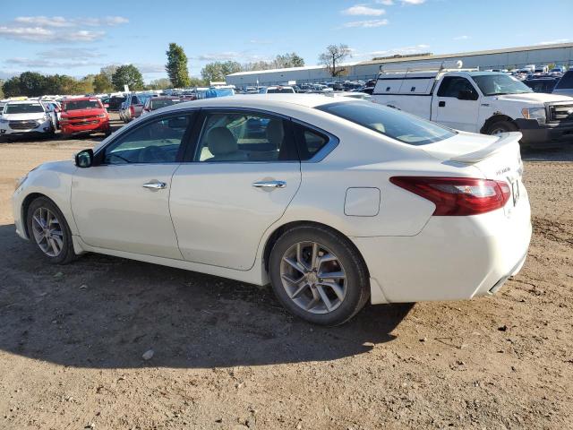 1N4AL3AP8JC149979 - 2018 NISSAN ALTIMA 2.5 WHITE photo 2