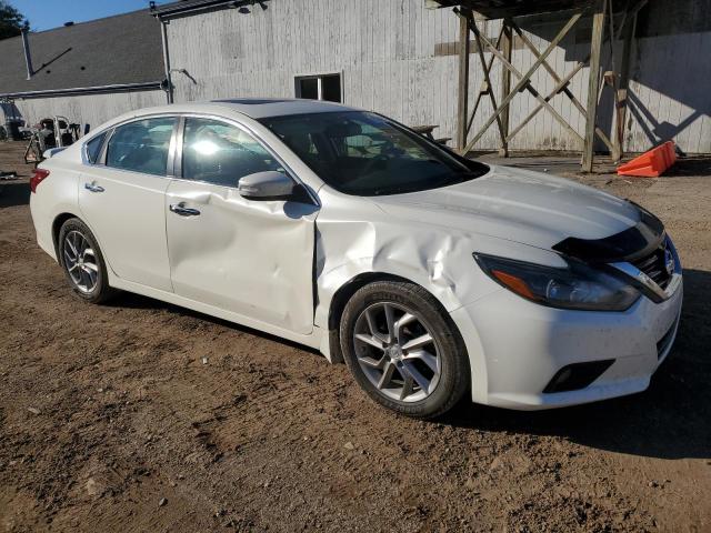 1N4AL3AP8JC149979 - 2018 NISSAN ALTIMA 2.5 WHITE photo 4