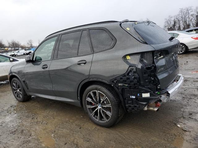 5UX43EU09R9U33999 - 2024 BMW X5 XDRIVE50E GRAY photo 2