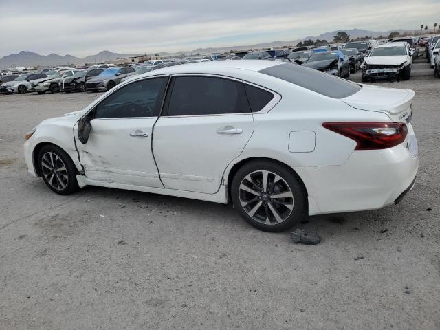 1N4AL3AP3HN324475 - 2017 NISSAN ALTIMA 2.5 WHITE photo 2