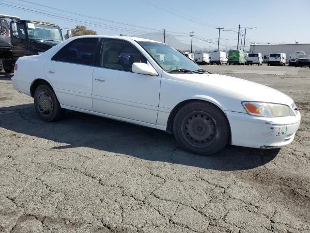 JT2BN22K7Y0001168 - 2000 TOYOTA CAMRY LE WHITE photo 4