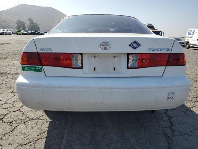 JT2BN22K7Y0001168 - 2000 TOYOTA CAMRY LE WHITE photo 6