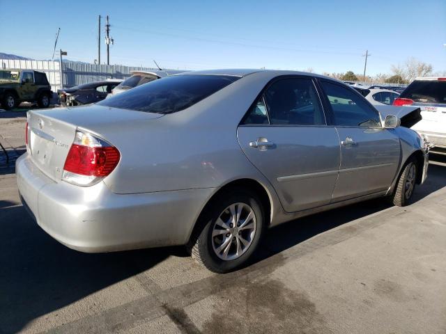 4T1BF30K25U105869 - 2005 TOYOTA CAMRY LE SILVER photo 3