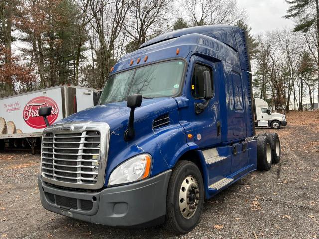 1FUJGHDV2GLGN7634 - 2016 FREIGHTLINER CASCADIA 1 BLUE photo 2