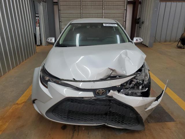5YFEPMAE9NP298418 - 2022 TOYOTA COROLLA LE Күміс фото 5