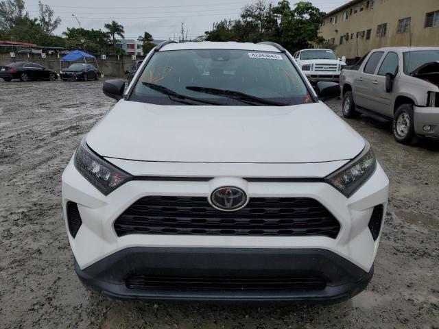 2T3H1RFV3KW050137 - 2019 TOYOTA RAV4 LE WHITE photo 5