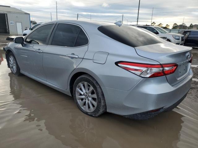 4T1B11HK3KU769133 - 2019 TOYOTA CAMRY L SILVER photo 2