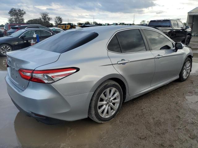 4T1B11HK3KU769133 - 2019 TOYOTA CAMRY L SILVER photo 3