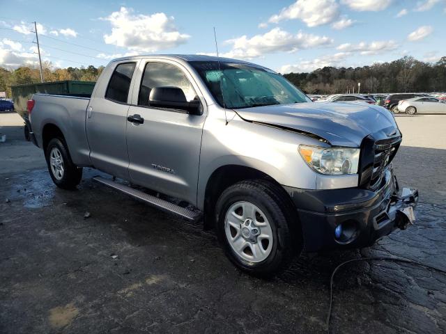 5TFRM5F12DX057094 - 2013 TOYOTA TUNDRA DOUBLE CAB SR5 SILVER photo 4