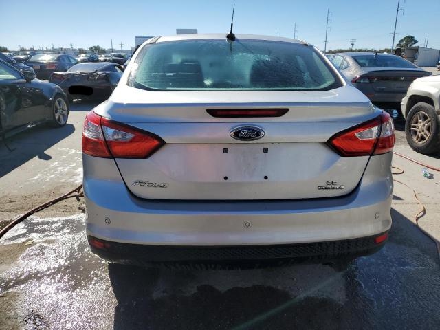 1FADP3F23EL190685 - 2014 FORD FOCUS SE SILVER photo 6