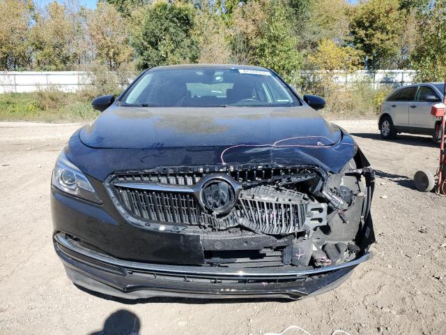 1G4ZP5SS8HU133992 - 2017 BUICK LACROSSE ESSENCE Negro foto 5