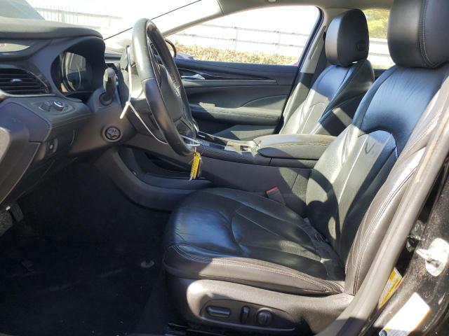 1G4ZP5SS8HU133992 - 2017 BUICK LACROSSE ESSENCE Negro foto 7