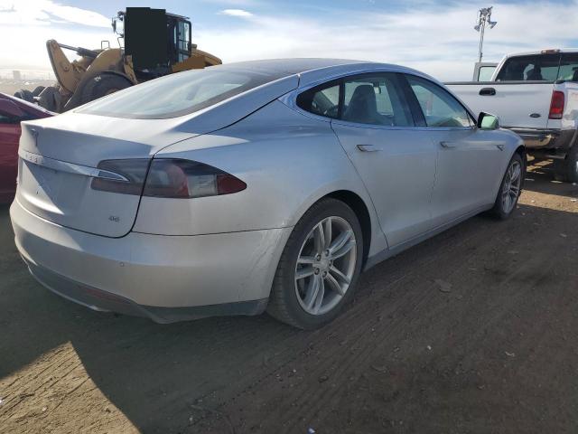 5YJSA1CN0DFP20456 - 2013 TESLA MODEL S ვერცხლისფერი ფოტო 3