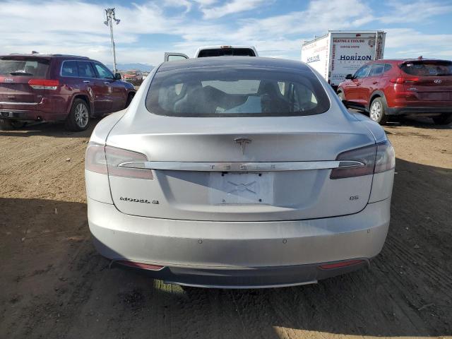 5YJSA1CN0DFP20456 - 2013 TESLA MODEL S ვერცხლისფერი ფოტო 6