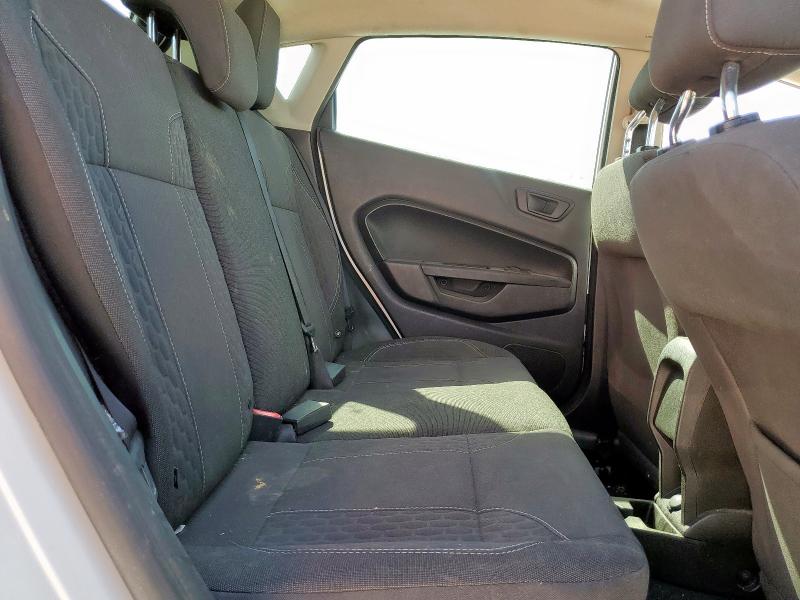 3FADP4EJ8KM148294 - 2019 FORD FIESTA SE 白色 照片 10