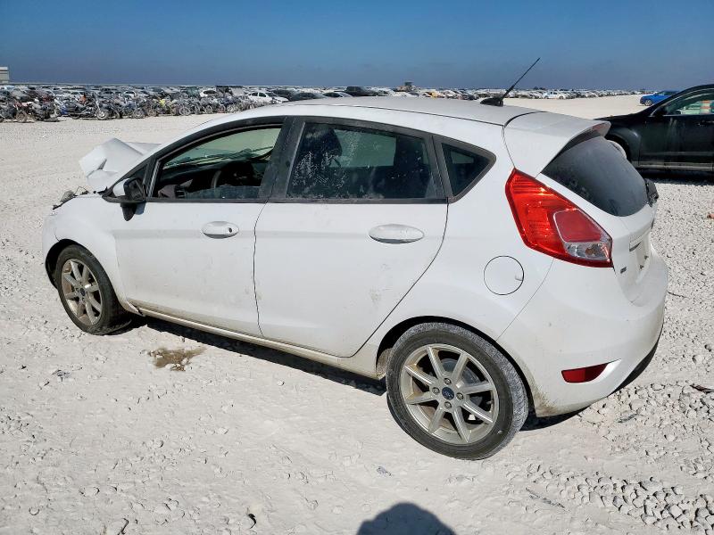 3FADP4EJ8KM148294 - 2019 FORD FIESTA SE 白色 照片 2