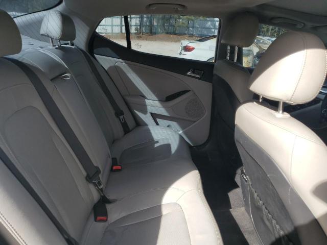 KNAGN4A66B5138770 - 2011 KIA OPTIMA EX WHITE photo 10