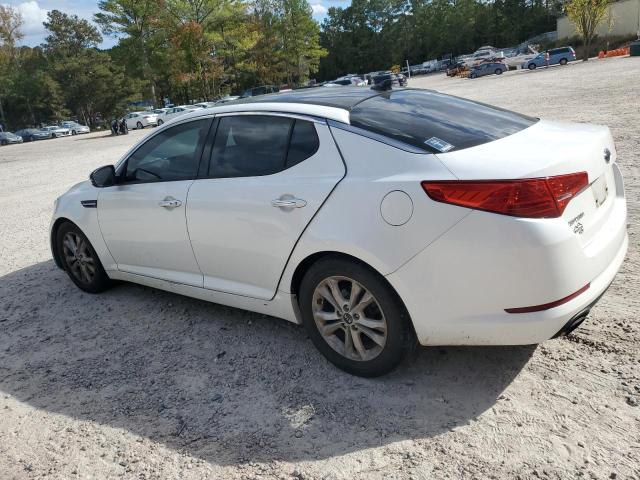 KNAGN4A66B5138770 - 2011 KIA OPTIMA EX WHITE photo 2