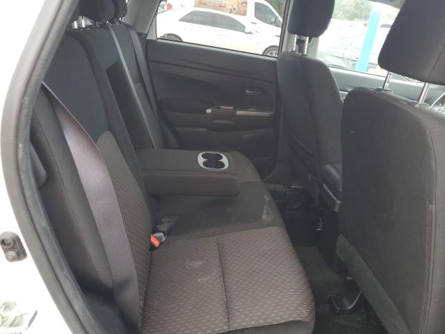 JA4AP3AU6KU034128 - 2019 MITSUBISHI OUTLANDER ES Білий фото 11