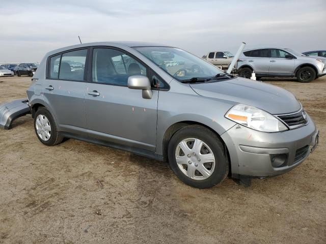 3N1BC1CP5BL516345 - 2011 NISSAN VERSA S GRAY photo 4