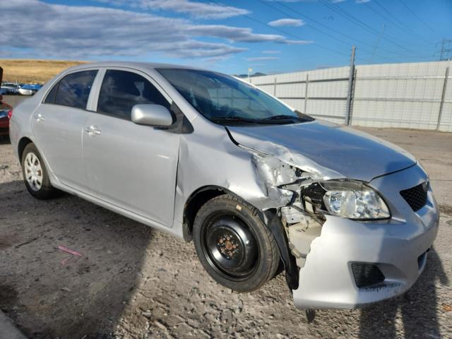 2T1BU40E69C076762 - 2009 TOYOTA COROLLA BASE Argent photo 4