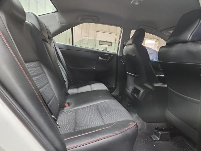4T1BF1FKXFU933200 - 2015 TOYOTA CAMRY LE WHITE photo 10