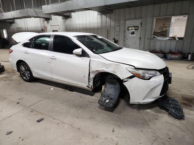 4T1BF1FKXFU933200 - 2015 TOYOTA CAMRY LE WHITE photo 4