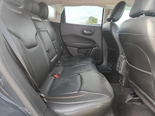 3C4NJCCBXJT411959 - 2018 JEEP COMPASS LIMITED Grau Foto 10