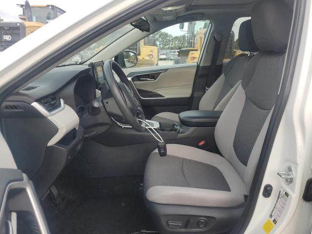 2T3W1RFV1MC141578 - 2021 TOYOTA RAV4 XLE WHITE photo 7
