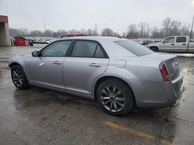 2C3CCAGG1EH222440 - 2014 CHRYSLER 300 S SILVER photo 2