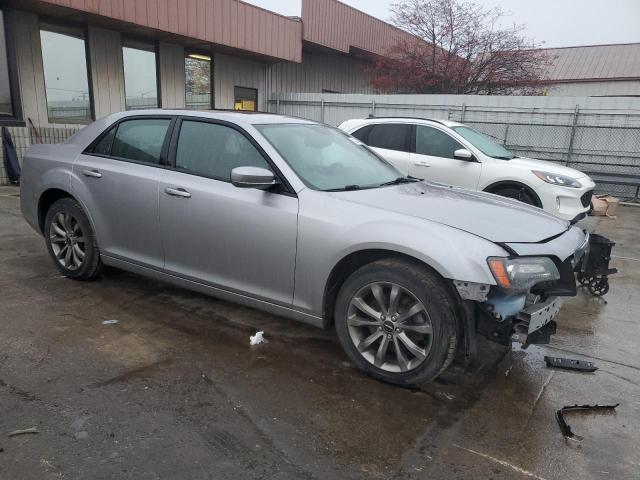 2C3CCAGG1EH222440 - 2014 CHRYSLER 300 S SILVER photo 4