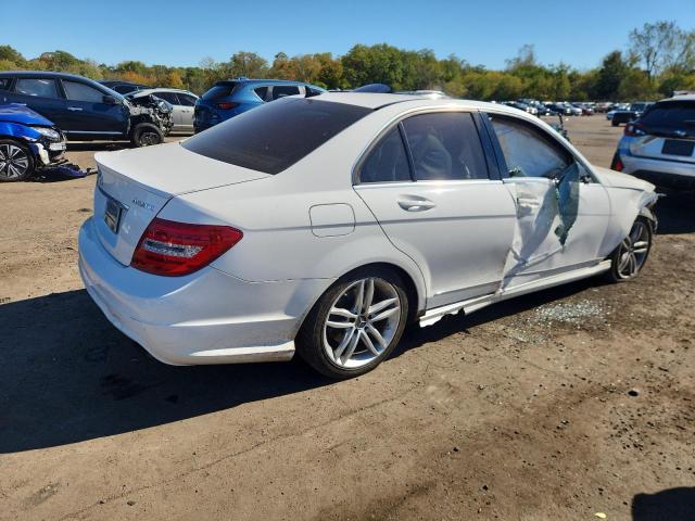 WDDGF8AB3ER315556 - 2014 MERCEDES-BENZ C 300 4MATIC WHITE photo 3