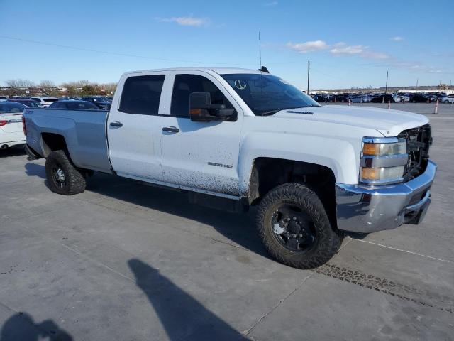 1GC1KUE89FF538075 - 2015 CHEVROLET SILVERADO K2500 HEAVY DUTY WHITE photo 4