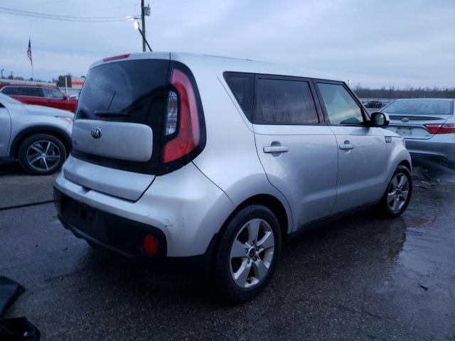 KNDJN2A27J7598498 - 2018 KIA SOUL SILVER photo 3