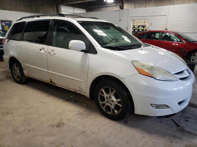 5TDZA22C96S551332 - 2006 TOYOTA SIENNA XLE WHITE photo 4