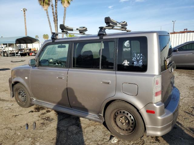 JTLKT324650187127 - 2005 TOYOTA SCION XB GRAY photo 2