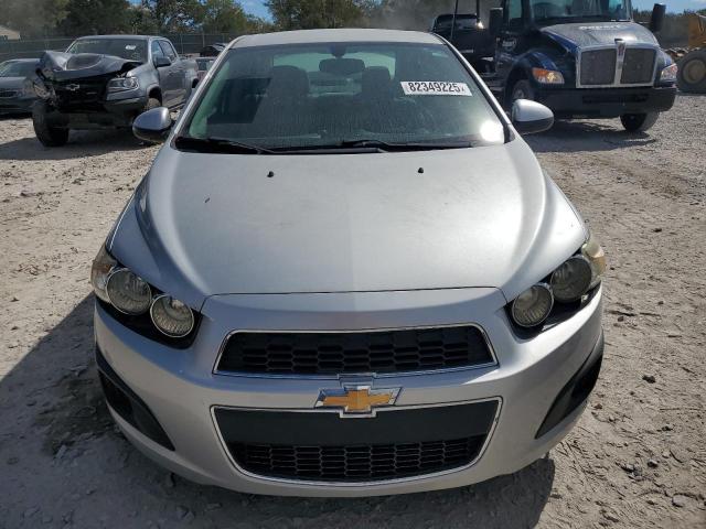 1G1JA5SH4F4104745 - 2015 CHEVROLET SONIC LS SILVER photo 5