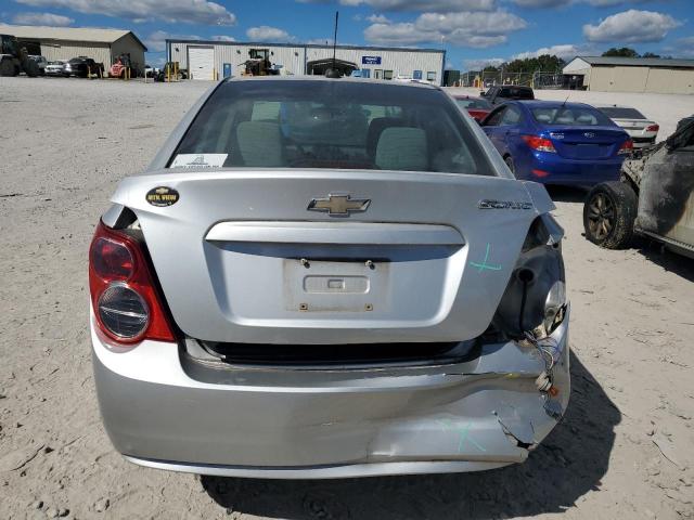1G1JA5SH4F4104745 - 2015 CHEVROLET SONIC LS SILVER photo 6