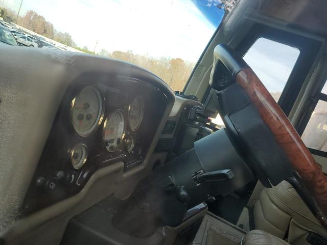 1RF18571351033240 - 2005 ROADMASTER RAIL MONOCOQUE Brun photo 8