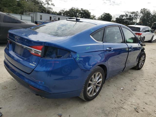 3FA6P0HDXHR137509 - 2017 FORD FUSION SE BLUE photo 3